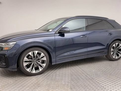 Used 2025 Audi Q8 Premium Plus AWD/4WD image 6