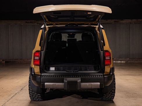 Used 2026 Toyota Land Cruiser w/ Premium Package image 9