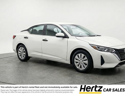 Used 2025 Nissan Sentra S image 1