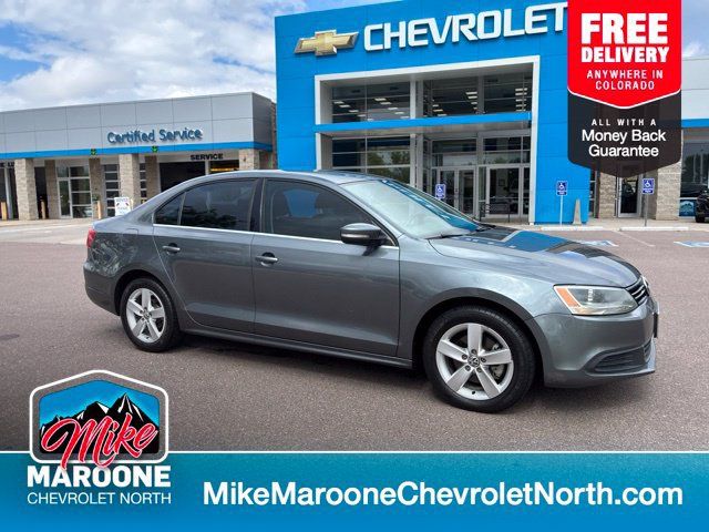 Used 2013 Volkswagen Jetta TDI FWD image 1