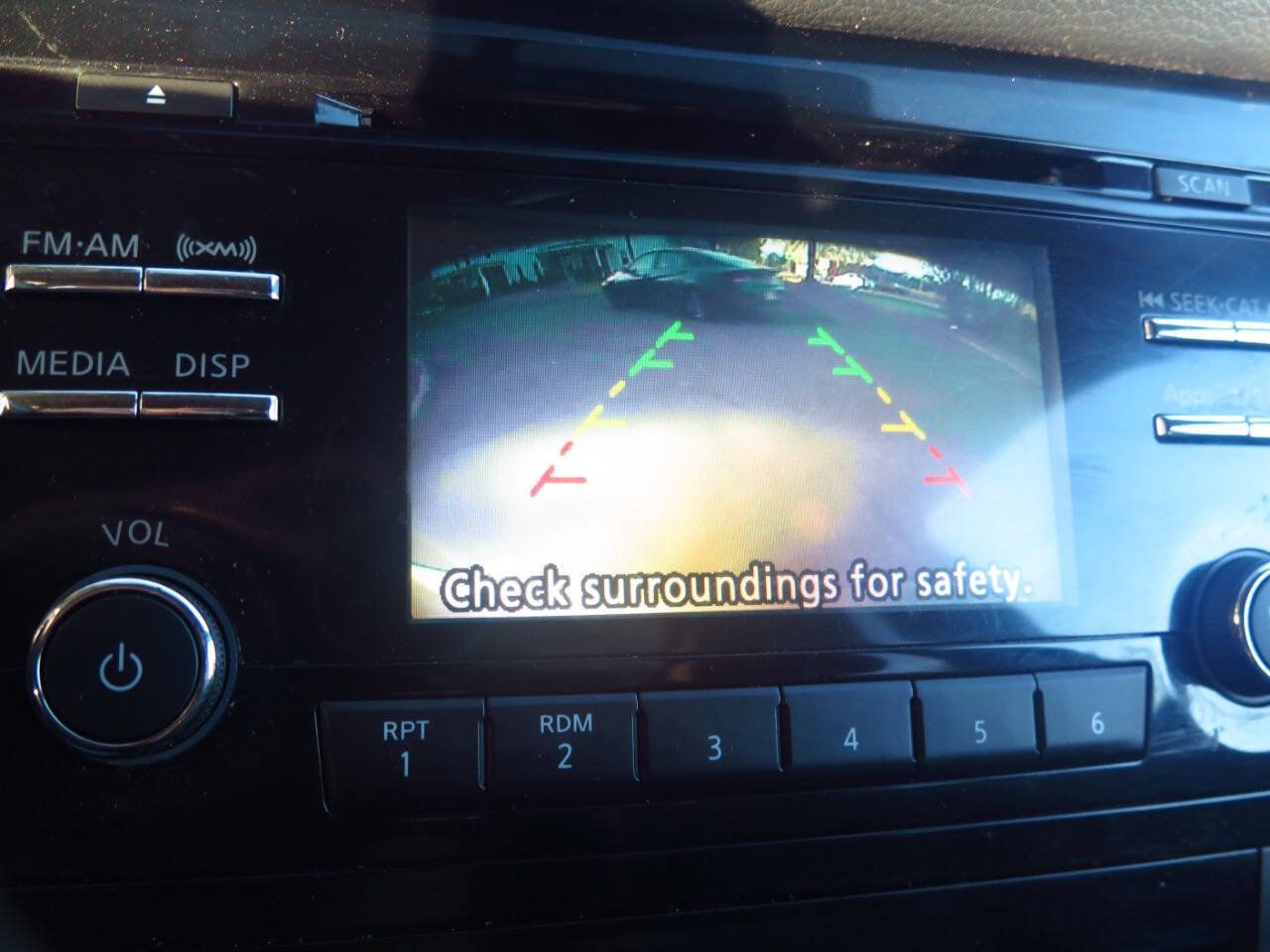 Used 2016 Nissan Rogue SV AWD/4WD image 26