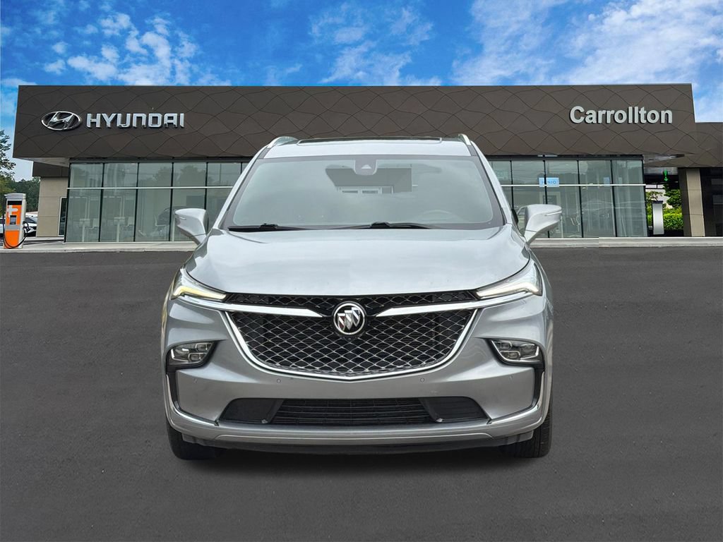 Used 2023 Buick Enclave Avenir w/ Avenir Technology Package FWD image 2