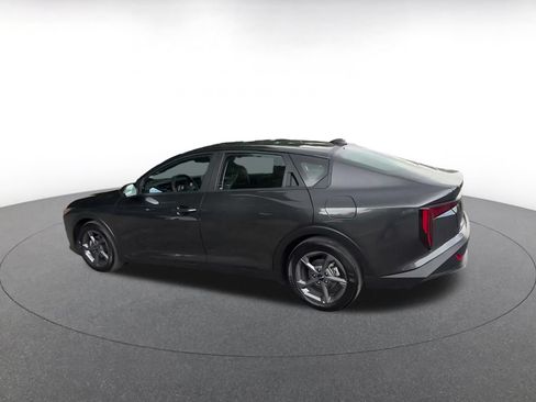 Used 2026 Kia K4 FWD image 8