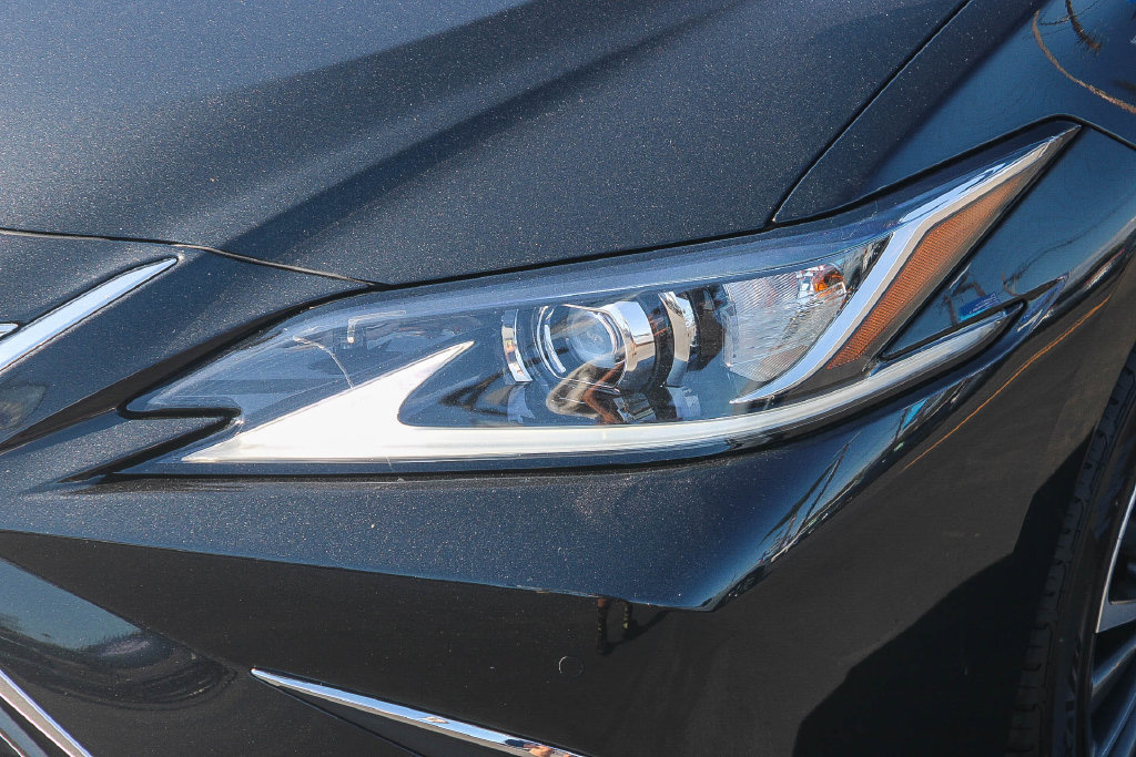 Used 2022 Lexus ES 350 w/ Premium Package FWD image 13