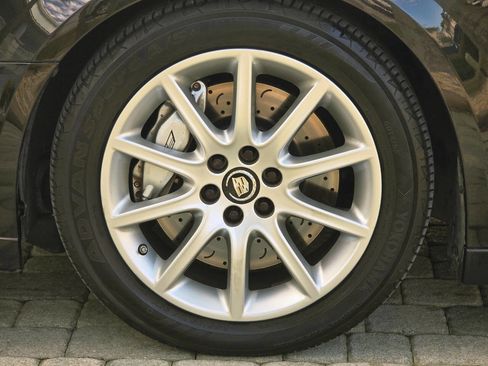 Used 2009 Cadillac STS V image 43