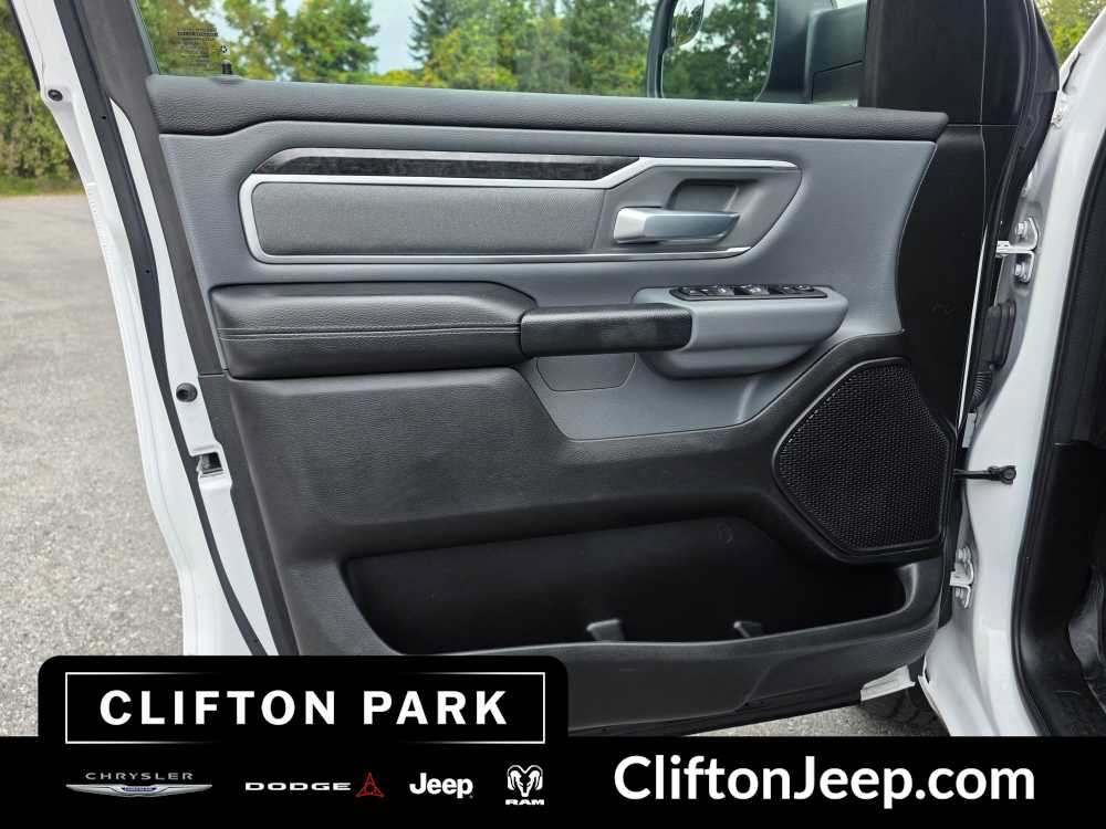 Used 2022 RAM 1500 Big Horn w/ Trailer Tow Group AWD/4WD image 9