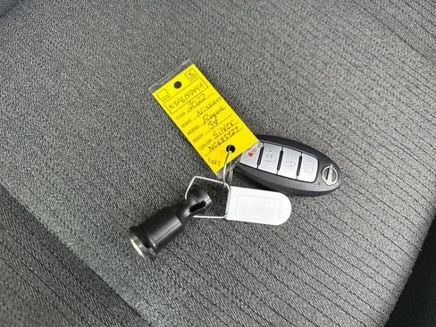 Used 2022 Nissan Rogue SV image 28
