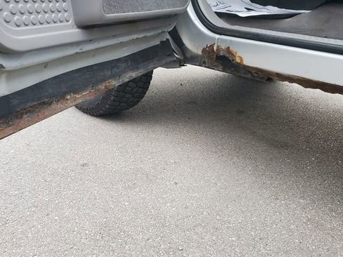 Used 2001 Ford Excursion XLT RWD image 11