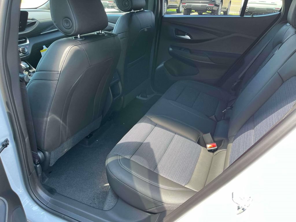 New 2026 Buick Envista Preferred w/ Advanced Safety Package FWD image 16
