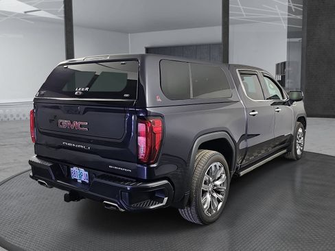 Used 2025 GMC Sierra 1500 Denali w/ Denali Reserve Package AWD/4WD image 5