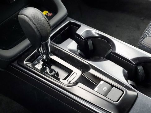 Used 2026 Subaru Forester Premium image 31