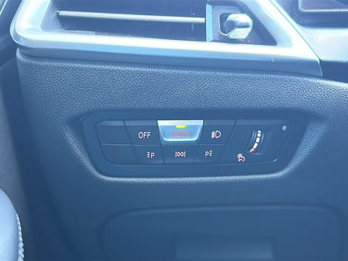 Used 2025 BMW M4 Competition w/ Executive Package image 34