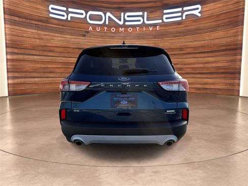 Used 2020 Ford Escape SE image 5