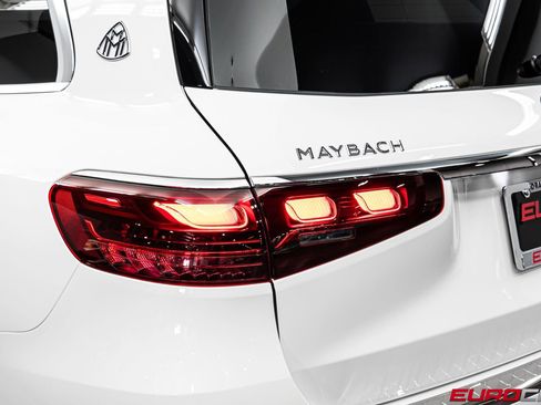 Used 2026 Mercedes-Benz Maybach GLS 600 4MATIC image 20