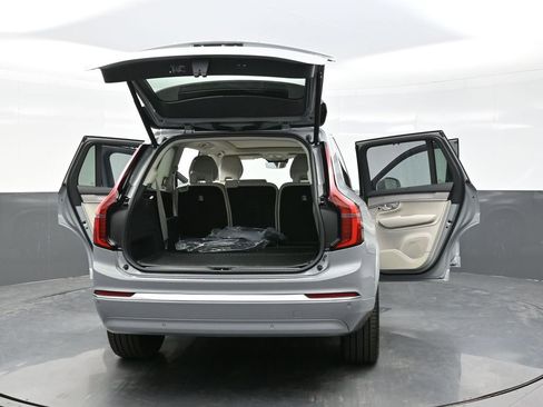 New 2026 Volvo XC90 T8 Ultra w/ Protection Package Premier AWD/4WD image 29