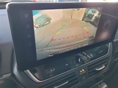 Used 2023 Nissan Altima 2.5 SR w/ SR Premium Package image 33