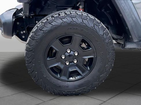 Used 2020 Jeep Gladiator Mojave AWD/4WD image 11