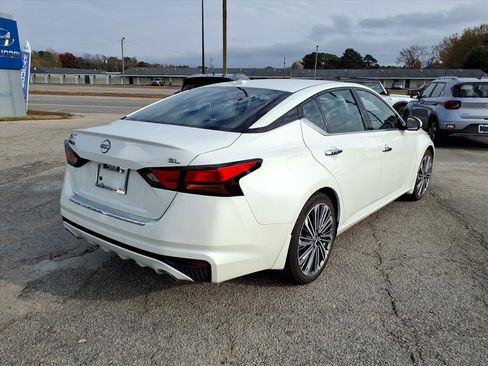 Used 2023 Nissan Altima 2.5 SL image 3