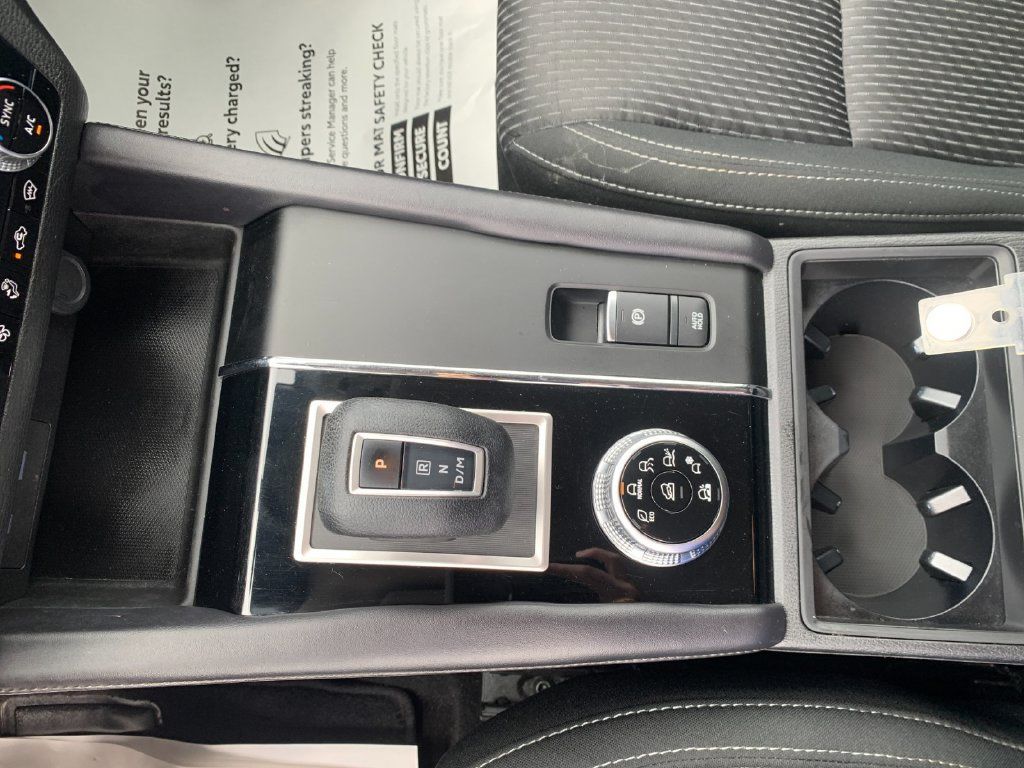 Used 2024 Mitsubishi Outlander ES AWD/4WD image 24