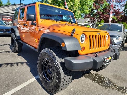 Used 2013 Jeep Wrangler Unlimited Sport AWD/4WD image 4