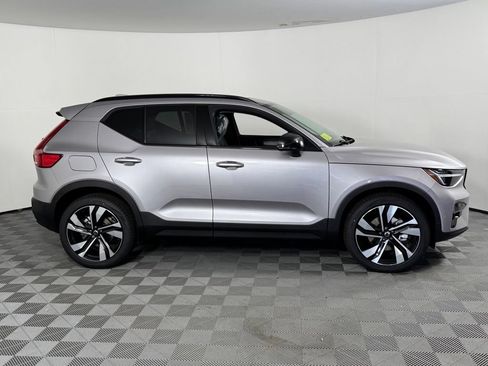 New 2026 Volvo XC40 B5 Ultra w/ Protection Package Premier AWD/4WD image 4