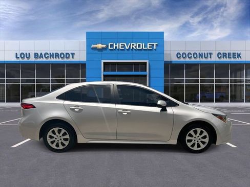 Used 2024 Toyota Corolla LE FWD image 9