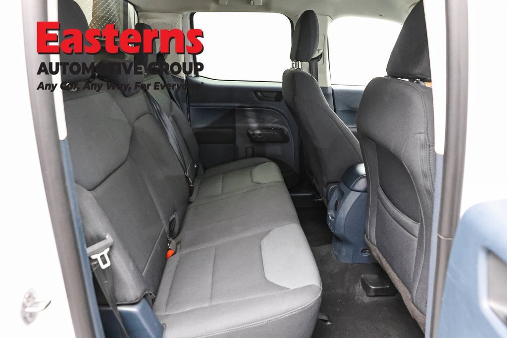 Used 2024 Nissan Armada SL w/ Captain's Chairs Package AWD/4WD image 57