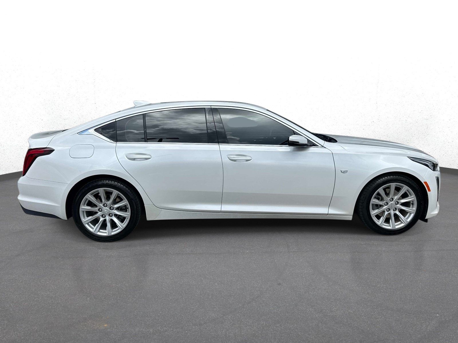 Used 2023 Cadillac CT5 Luxury w/ Sun And Sound Package RWD image 2