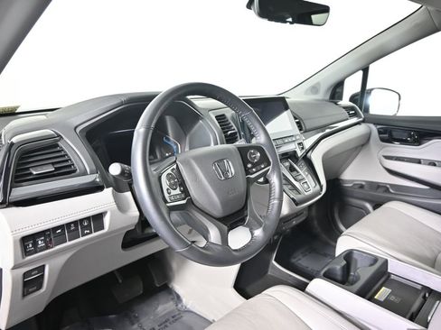 Used 2023 Honda Odyssey Elite image 23
