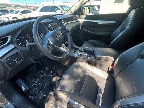 Used 2021 INFINITI QX50 Essential w/ Convenience Package FWD image 12