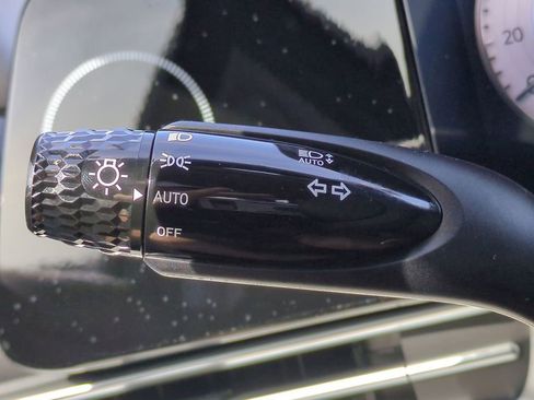 New 2026 Hyundai Elantra Limited image 29