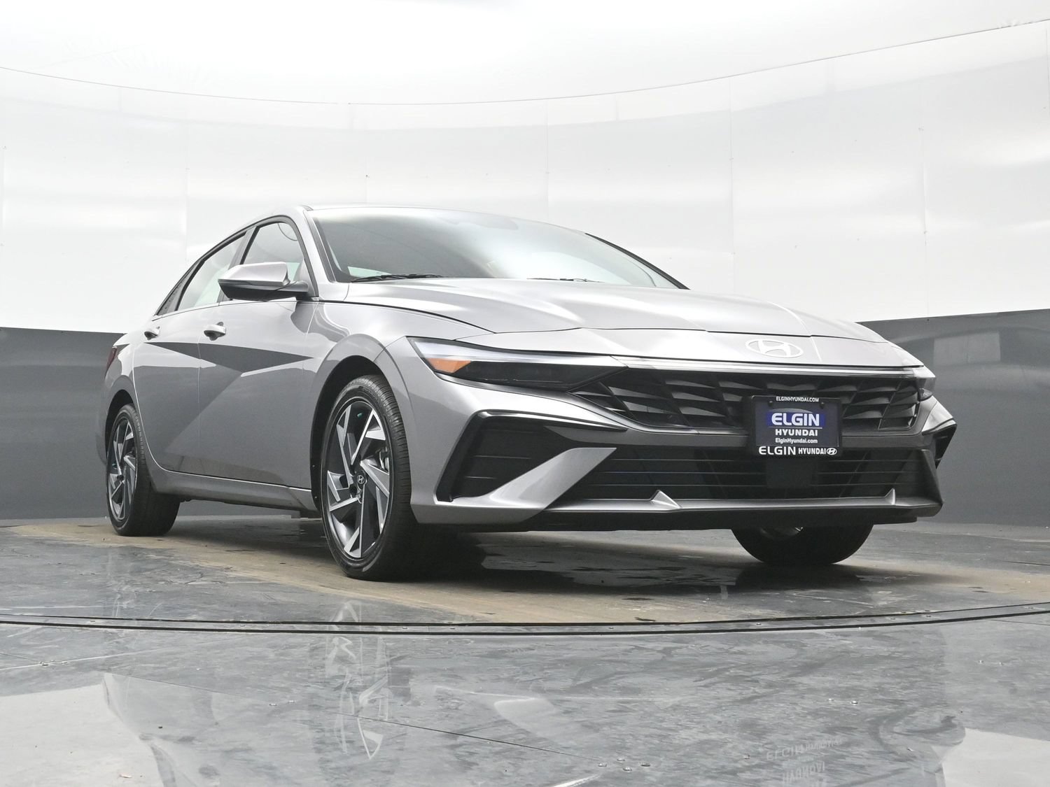 Certified 2025 Hyundai Elantra Limited FWD image 32