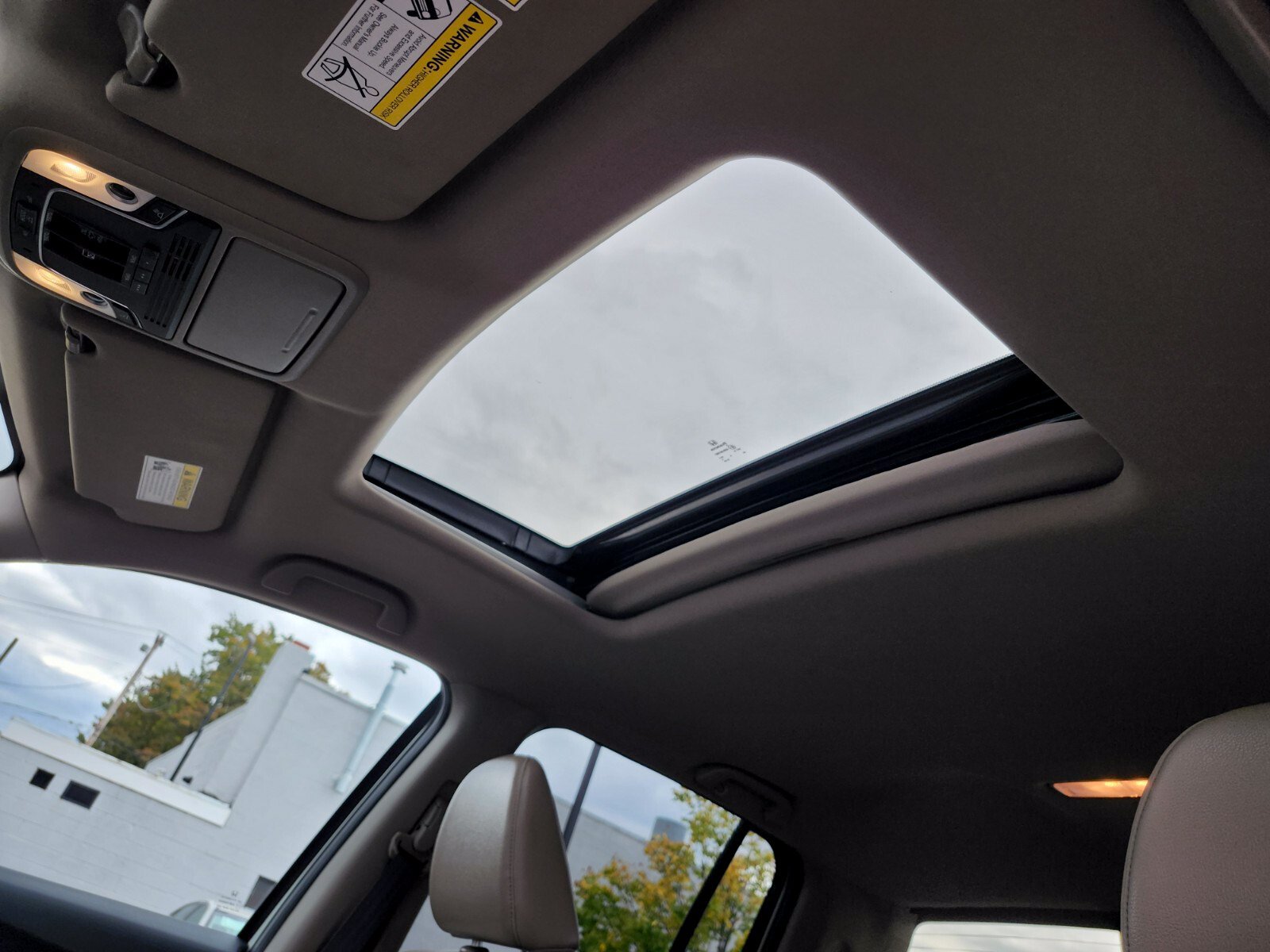 Used 2017 Honda Ridgeline RTL-E image 18