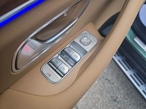 New 2026 Mercedes-Benz GLS 450 4MATIC image 11