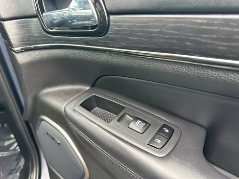 Used 2021 Jeep Grand Cherokee High Altitude AWD/4WD image 40