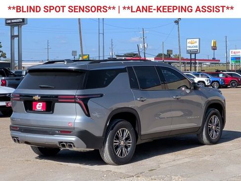 New 2025 Chevrolet Traverse LT w/ LPO, Floor Liner Package image 8