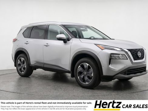 Used 2025 Nissan Rogue SV AWD/4WD image 1