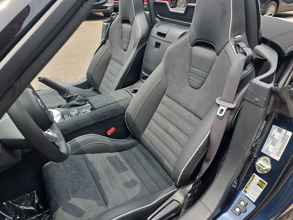 New 2026 MAZDA MX-5 Miata Club w/ Interior Package RWD image 11