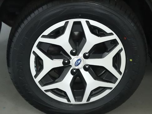 Used 2023 Subaru Forester Premium AWD/4WD image 12