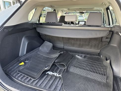 Used 2024 Toyota RAV4 XLE w/ Convenience Package image 59