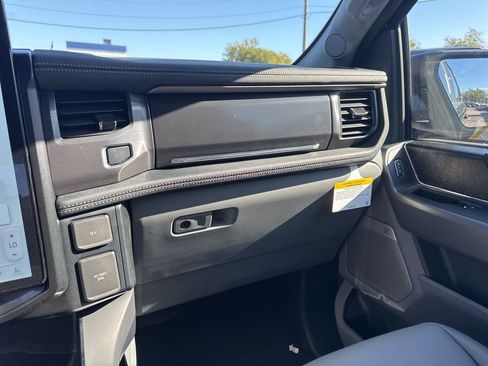 New 2025 Ford F150 Lightning Flash image 19