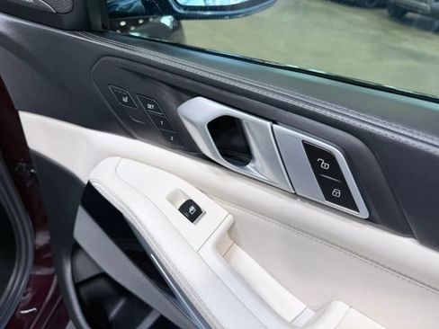 Used 2020 BMW X5 sDrive40i w/ M Sport Package RWD image 50