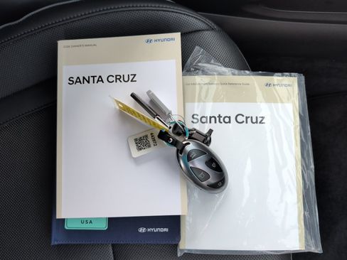 Certified 2026 Hyundai Santa Cruz Limited AWD/4WD image 34