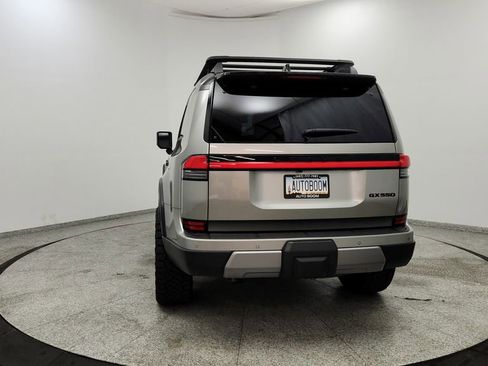 Used 2024 Lexus GX 550 AWD/4WD image 4