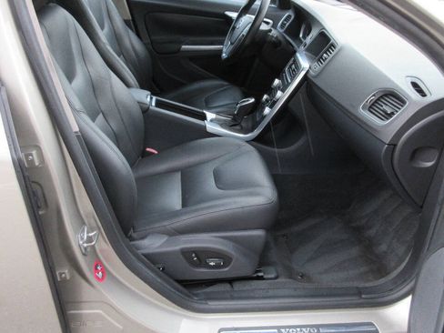 Used 2015 Volvo S60 T5 Premier FWD image 23