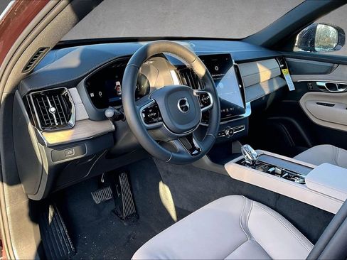 New 2026 Volvo XC90 B6 Plus w/ Protection Package Premier AWD/4WD image 7