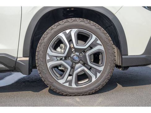 Certified 2025 Subaru Ascent Limited w/ Popular Package #1 AWD/4WD image 9