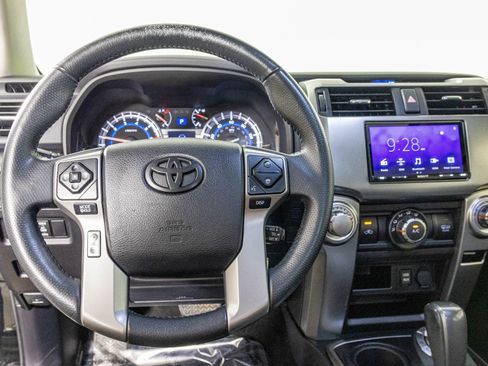 Used 2016 Toyota 4Runner SR5 Premium AWD/4WD image 30
