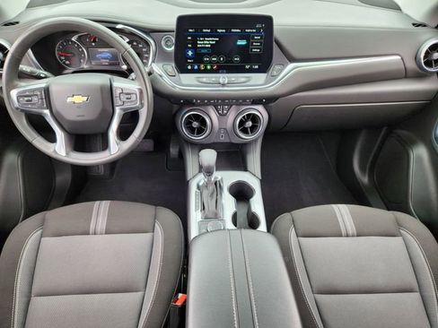 Used 2025 Chevrolet Blazer LT AWD/4WD image 11
