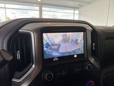 Used 2021 Chevrolet Silverado 1500 RST image 25